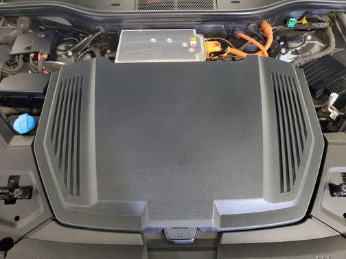 2019 Audi e-tron Premium Plus