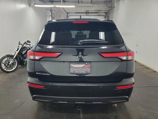 2022 Mitsubishi Outlander ES 2.5 2WD