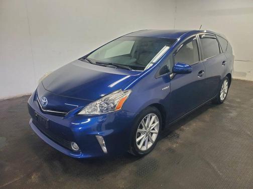 2012 Toyota Prius v Five