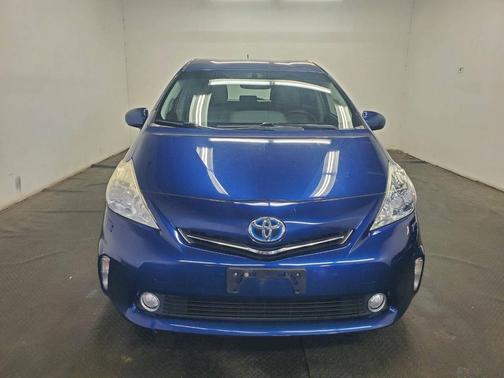 2012 Toyota Prius v Five