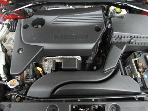 2016 Nissan Altima 2.5 SR