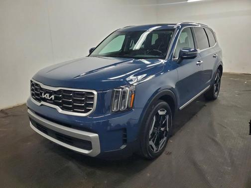 2023 Kia Telluride S