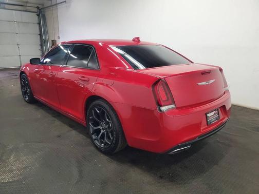2017 Chrysler 300 S