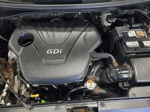 2013 Hyundai Veloster Base