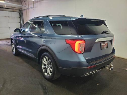 Blue Metallic 2020 Ford Explorer XLT