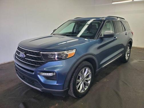 Blue Metallic 2020 Ford Explorer XLT