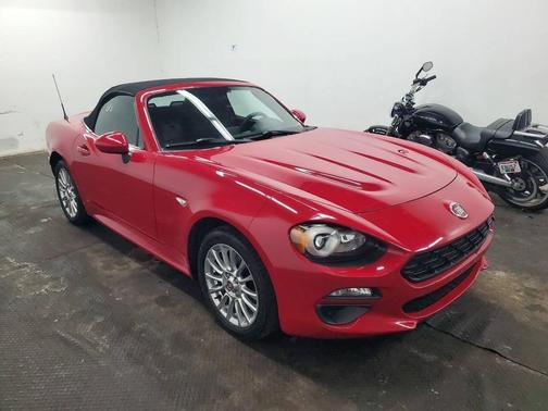 2017 FIAT 124 Spider Base