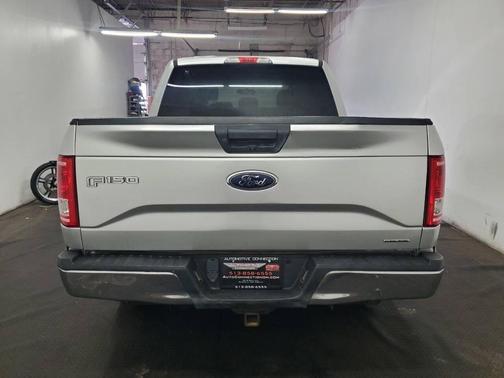 Ingot Silver Metallic/Magnetic Metallic 2016 Ford F-150 XLT