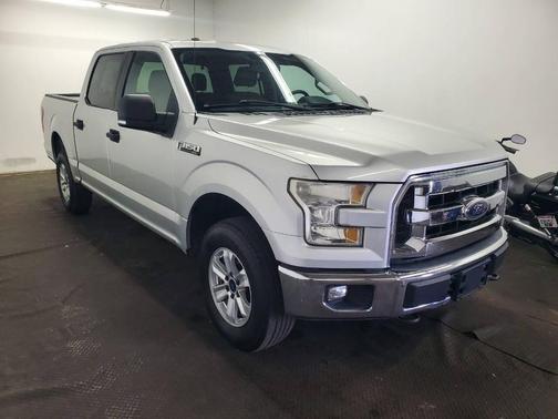 Ingot Silver Metallic/Magnetic Metallic 2016 Ford F-150 XLT