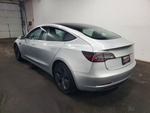 Silver 2018 Tesla Model 3 Long Range
