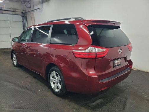 Salsa Red Pearl 2015 Toyota Sienna LE