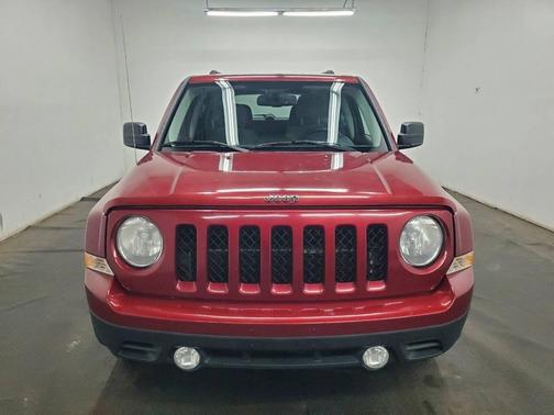 Deep Cherry Red Crystal Pearlcoat 2014 Jeep Patriot Latitude