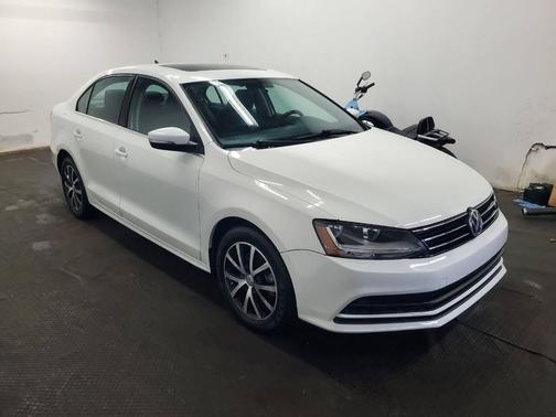 White 2018 Volkswagen Jetta 1.4T SE
