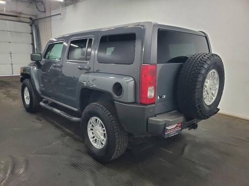 2009 Hummer H3 Base