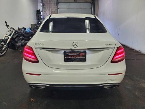 2017 Mercedes-Benz E-Class 4MATIC