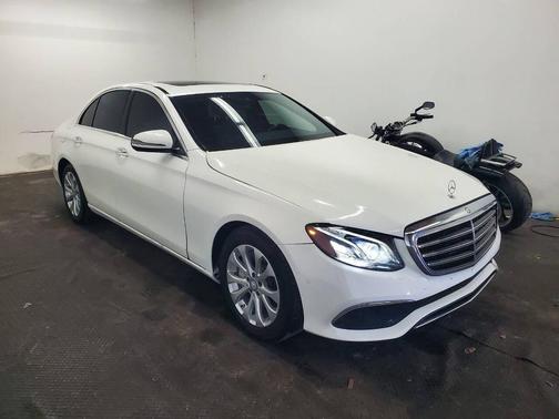 2017 Mercedes-Benz E-Class 4MATIC