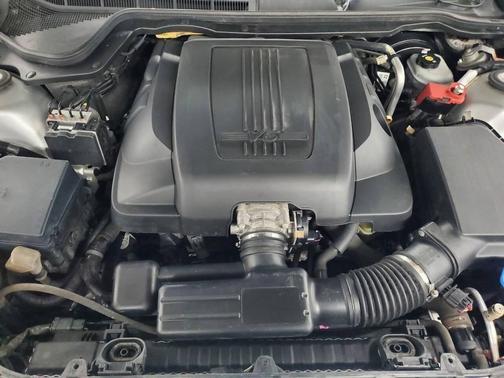 2009 Pontiac G8 Base w/Bluetooth 4dr Sedan