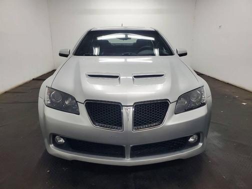 2009 Pontiac G8 Base w/Bluetooth 4dr Sedan