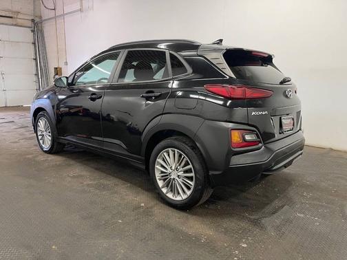 Ultra Black Pearl 2019 Hyundai KONA SEL