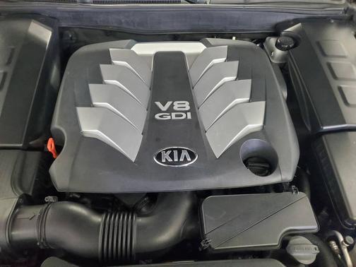 Mineral Silver 2015 Kia K900 Luxury