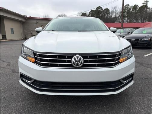 2016 Volkswagen Passat 1.8T SE