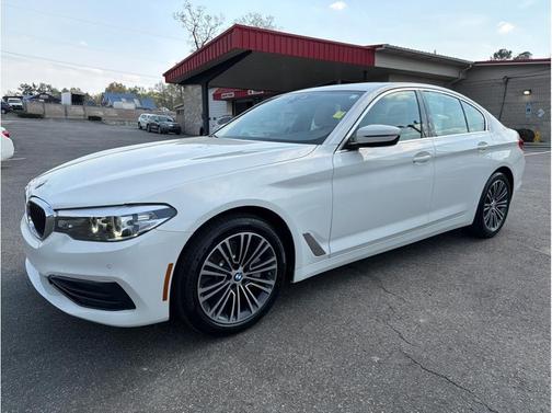 White 2019 BMW 530 xDrive