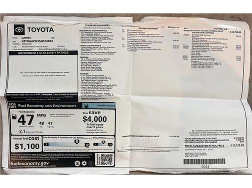 2025 Toyota Camry SE