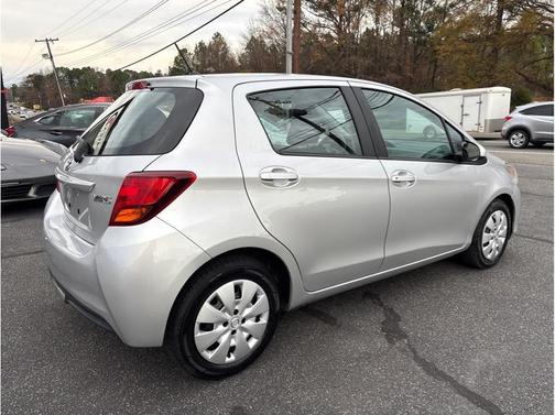 2017 Toyota Yaris LE
