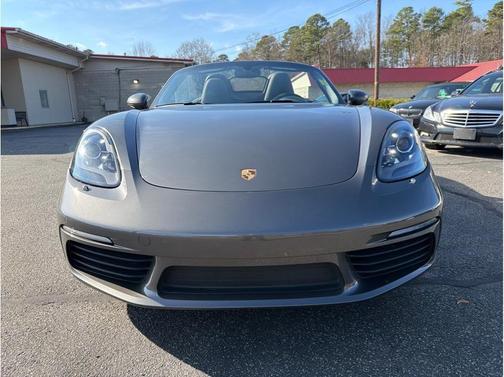 2018 Porsche 718 Boxster Roadster 2D