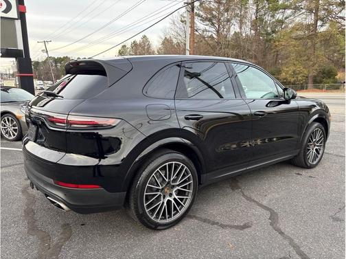 2021 Porsche Cayenne Cayenne