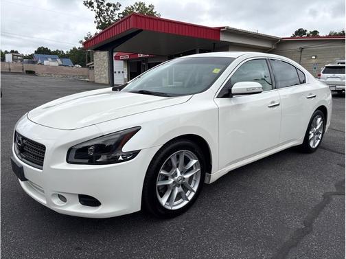 2010 Nissan Maxima SV