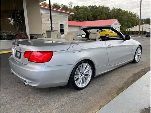 2011 BMW 335 335i Convertible 2D