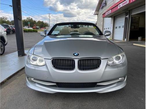 2011 BMW 335 335i Convertible 2D