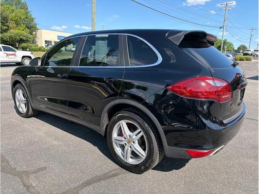 Black 2011 Porsche Cayenne Cayenne