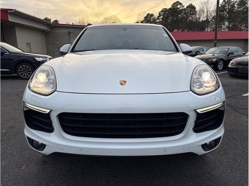 2017 Porsche Cayenne Platinum Edition
