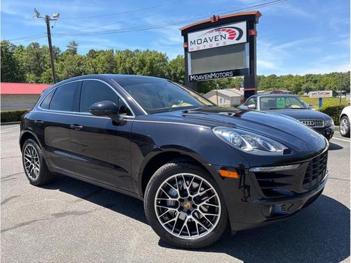 Jet Black Metallic 2015 Porsche Macan Macan Sport Edition