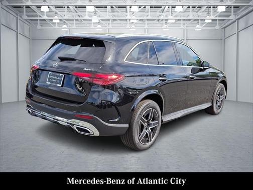 2025 Mercedes-Benz GLC 300 4MATIC