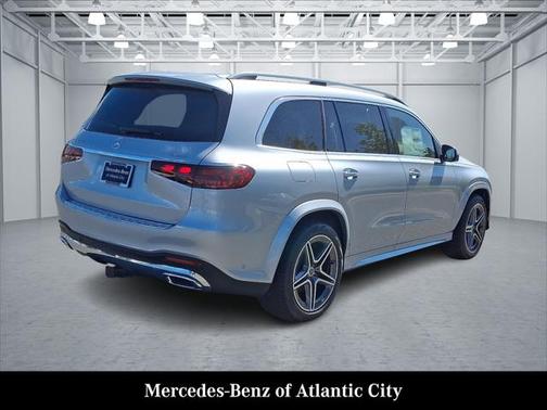 2025 Mercedes-Benz GLS 450 4MATIC