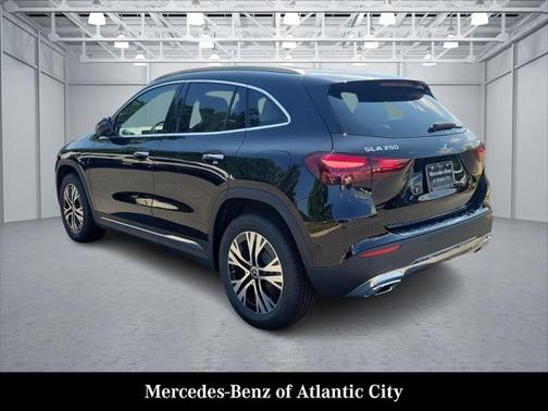 2025 Mercedes-Benz GLA 250 4MATIC