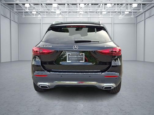 2025 Mercedes-Benz GLA 250 4MATIC
