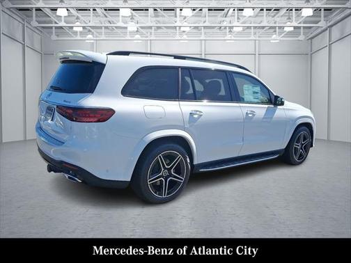2025 Mercedes-Benz GLS 450 4MATIC