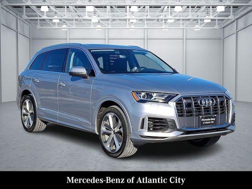 2022 Audi Q7 55 Premium Plus