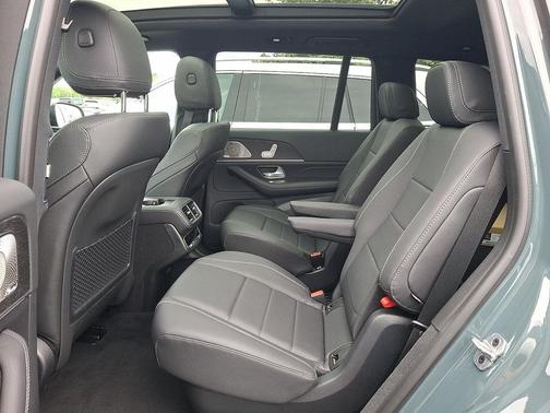 Dark Petrol 2027 Mercedes-Benz GLS 450 4MATIC