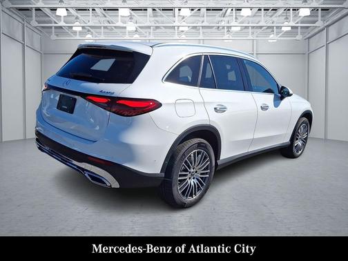 2026 Mercedes-Benz GLC 300 4MATIC