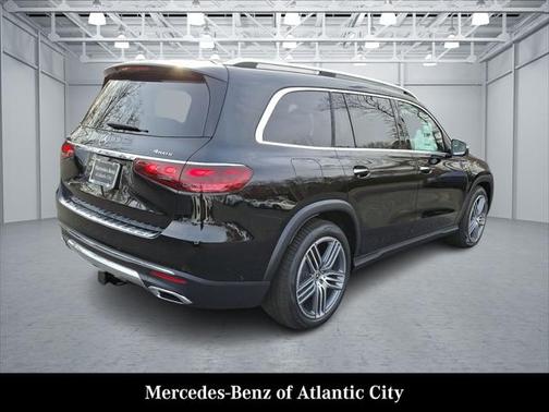2025 Mercedes-Benz GLS 450 4MATIC