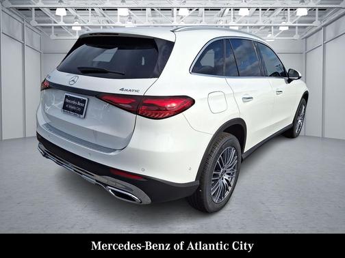2026 Mercedes-Benz GLC 300 4MATIC