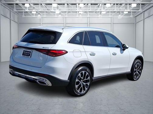 2025 Mercedes-Benz GLC 350e Base