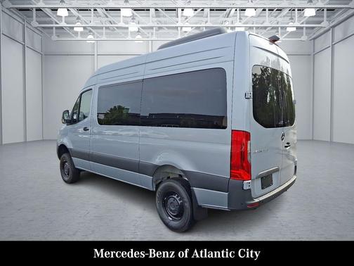 2025 Mercedes-Benz Sprinter 2500 Passenger 144 WB