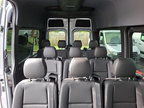 2025 Mercedes-Benz Sprinter 2500 Passenger 144 WB