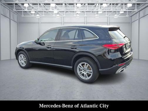 2026 Mercedes-Benz GLC 300 4MATIC